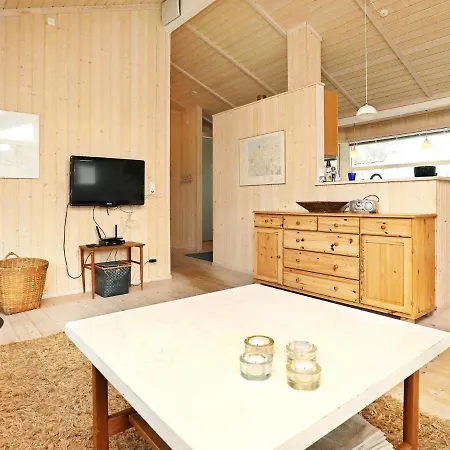 Σπίτι διακοπών Three-bedroom Holiday In 1